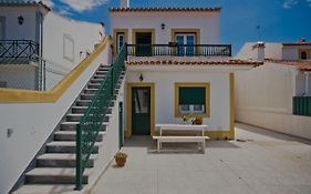 Retromovement House